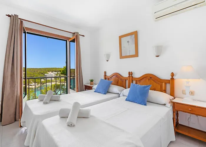 Acantilado-cala Galdana Villa