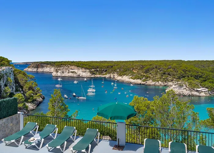 Acantilado-cala Galdana * Ferreries