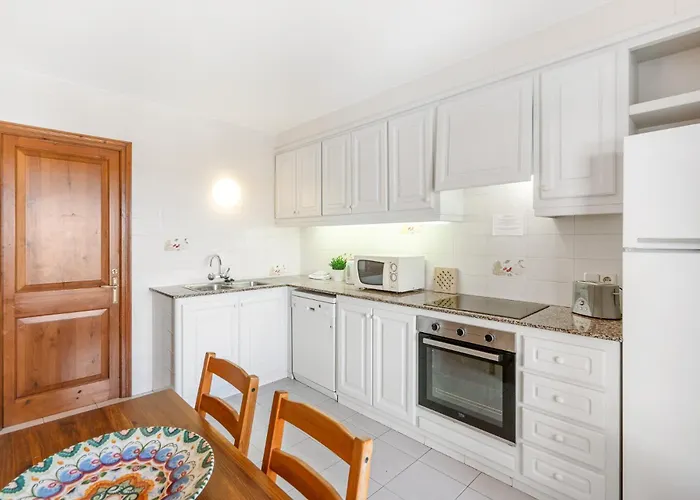 Acantilado-cala Galdana *