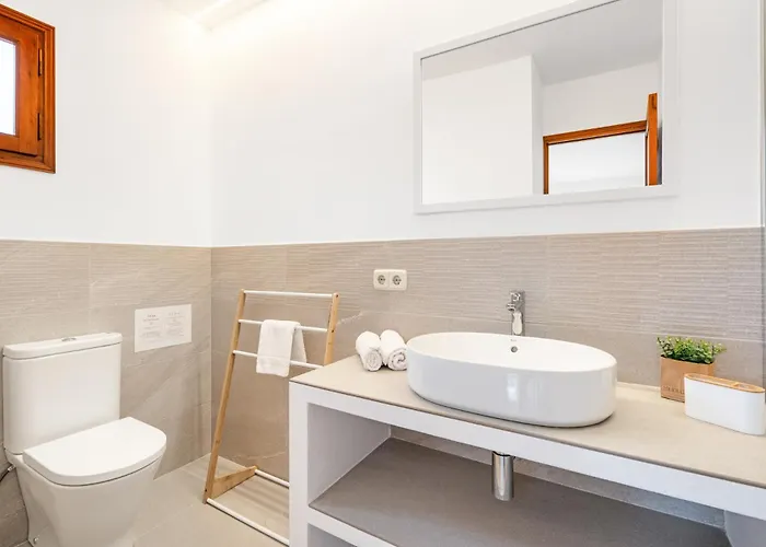 Acantilado-cala Galdana Villa Ferreries